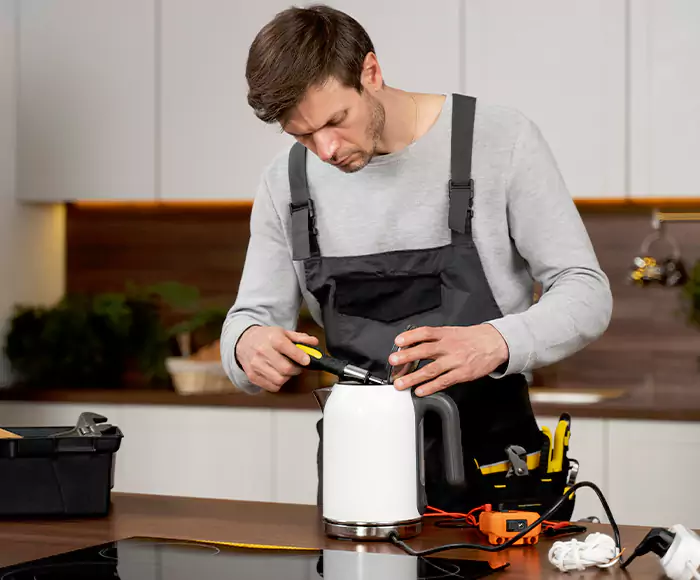 Skilled Blender Technicians: Your Small Appliance Repair Experts for Westborough, MA