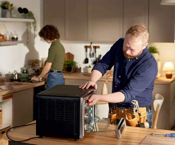 Top-Rated Oven Specialists: Your Certified Oven Repair Technician Crew in Westborough, MA